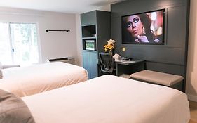 Hotel Civilia Lakeside By Civilia Golf Retreat